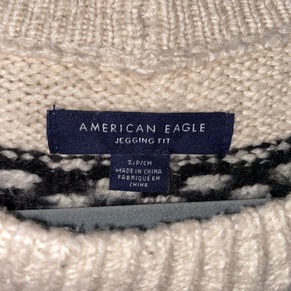 American Eagle Sweater Jegging Fit - Picture 3 of 3